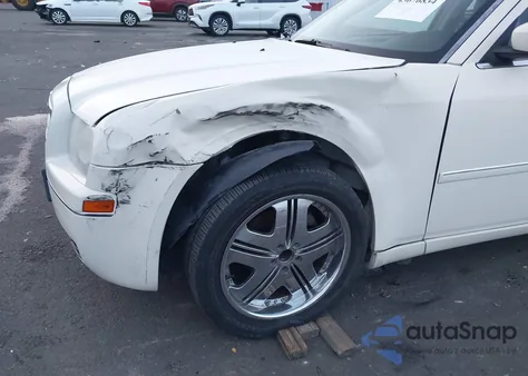 2006 Chrysler 300 Touring z USA, uszkodzony, nr VIN 2C3KA53G86H370469